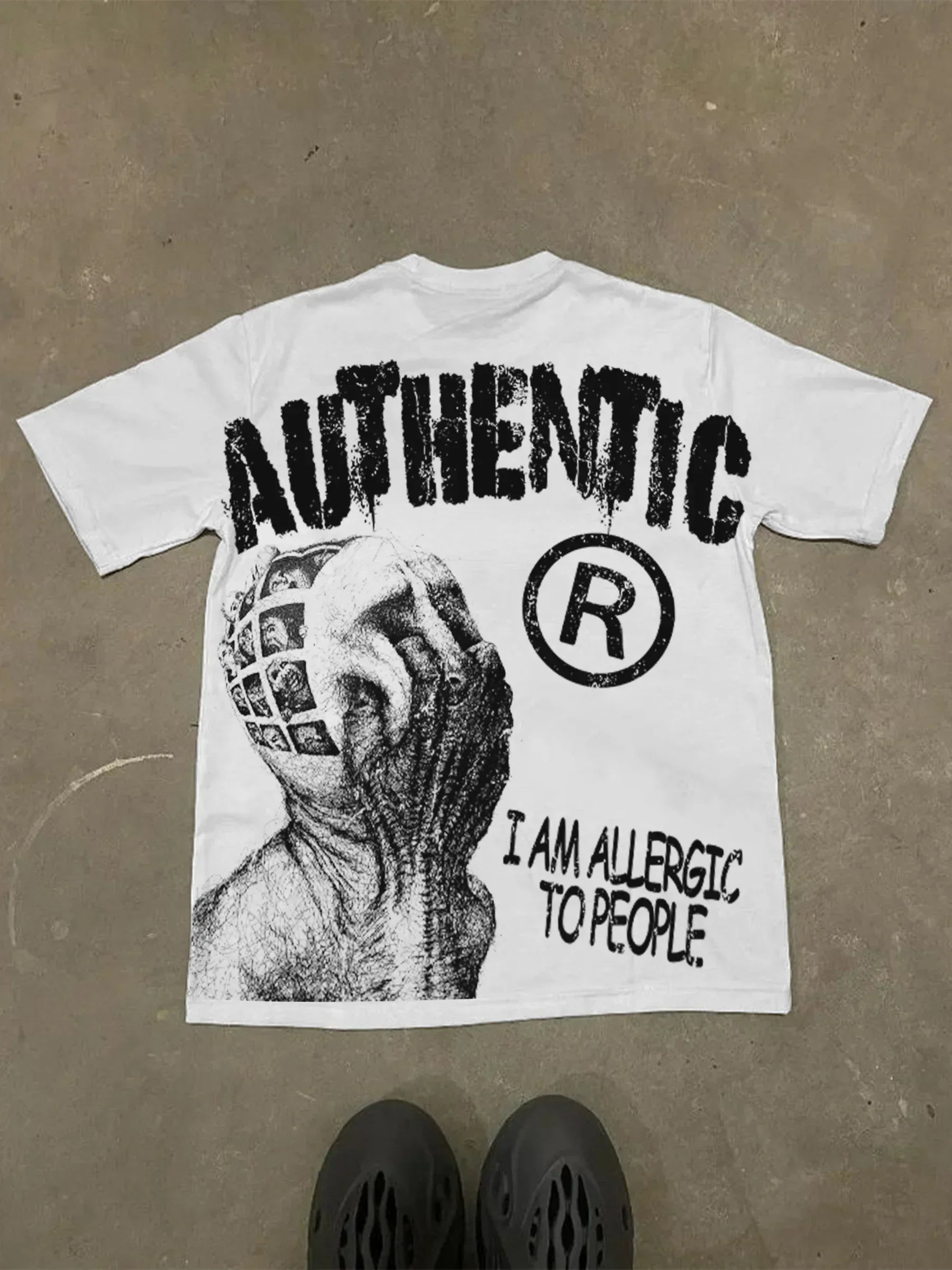 "Vintage Oversized Streetwear Graphic Tee"